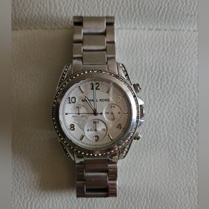 Michael Kors Silver Blair Steel 39mm Chronograph Watch with White Dial.